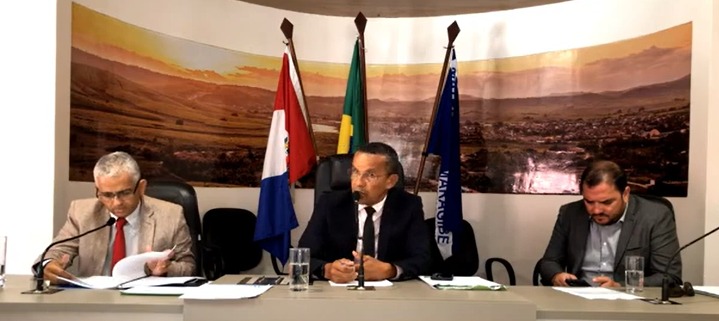 Sessão tem aprovações e encaminhamento de demandas para benefício do município