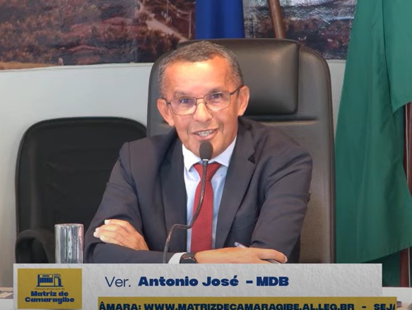 Antônio Policial parabeniza alunos da Maria Antônia e promete apoio da Câmara na demanda