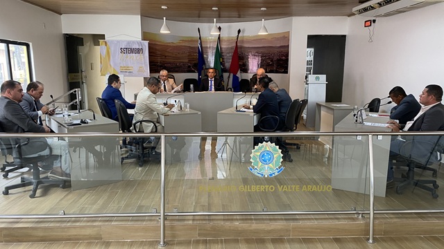 Câmara de Matriz de Camaragibe realiza sessão com foco em educação e segurança urbana