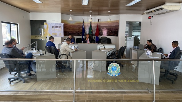 Câmara de Matriz de Camaragibe realiza 25ª Sessão Ordinária com foco em transparência e inclusão