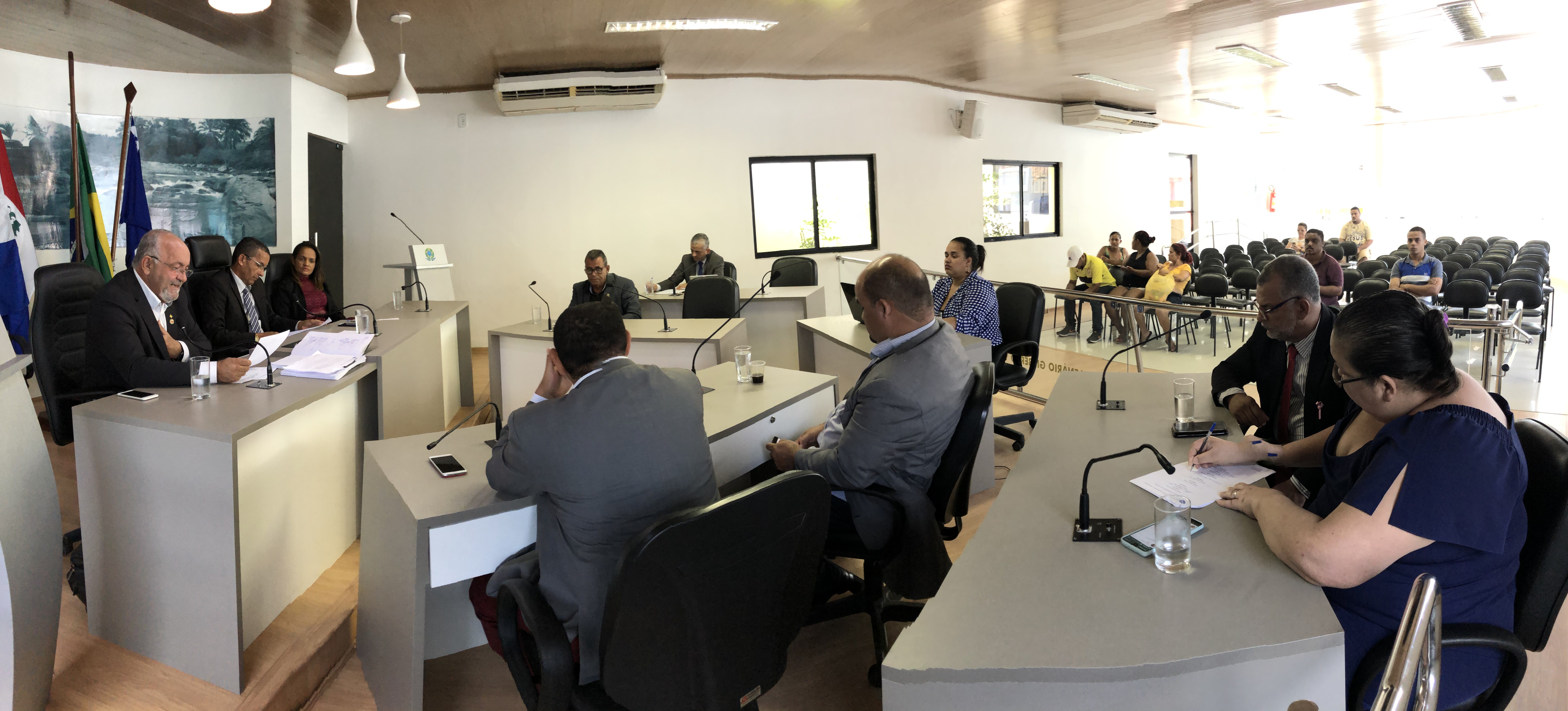 Vereadores apresentam Projetos e Indicação em sessão ordinária