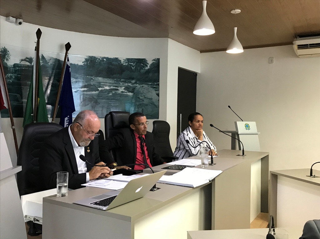 Abastecimento e esgotamento sanitário entram em debate na sessão da Câmara