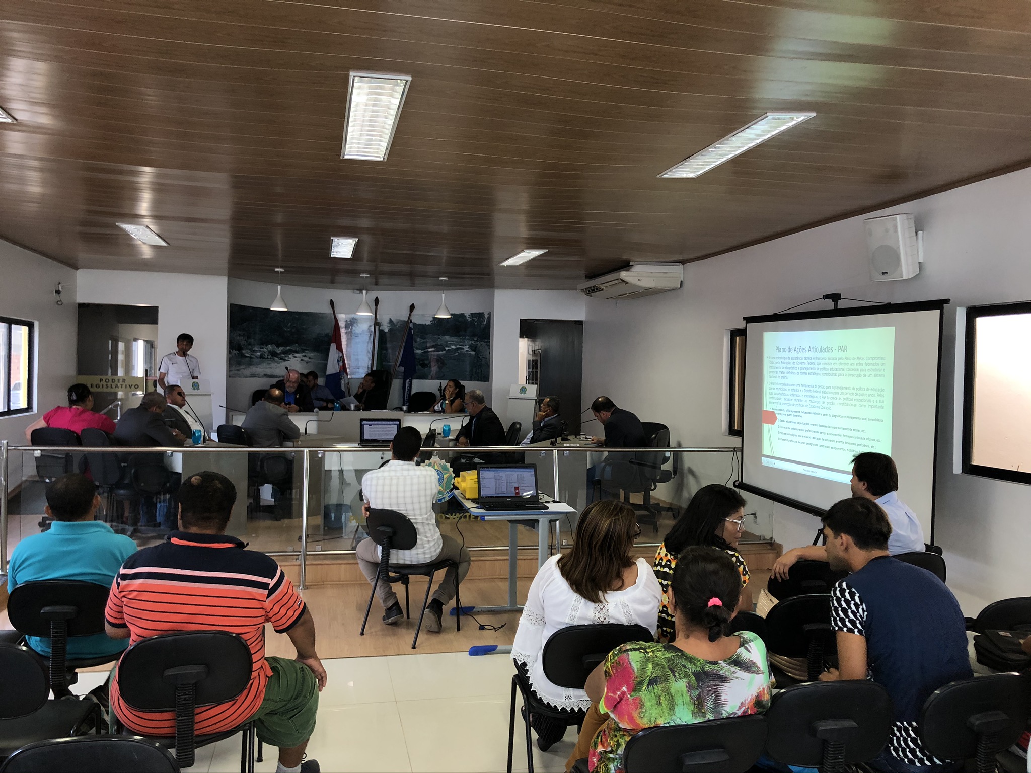 Presidente apresenta Indicação para revisão da carga horária dos conselheiros tutelares