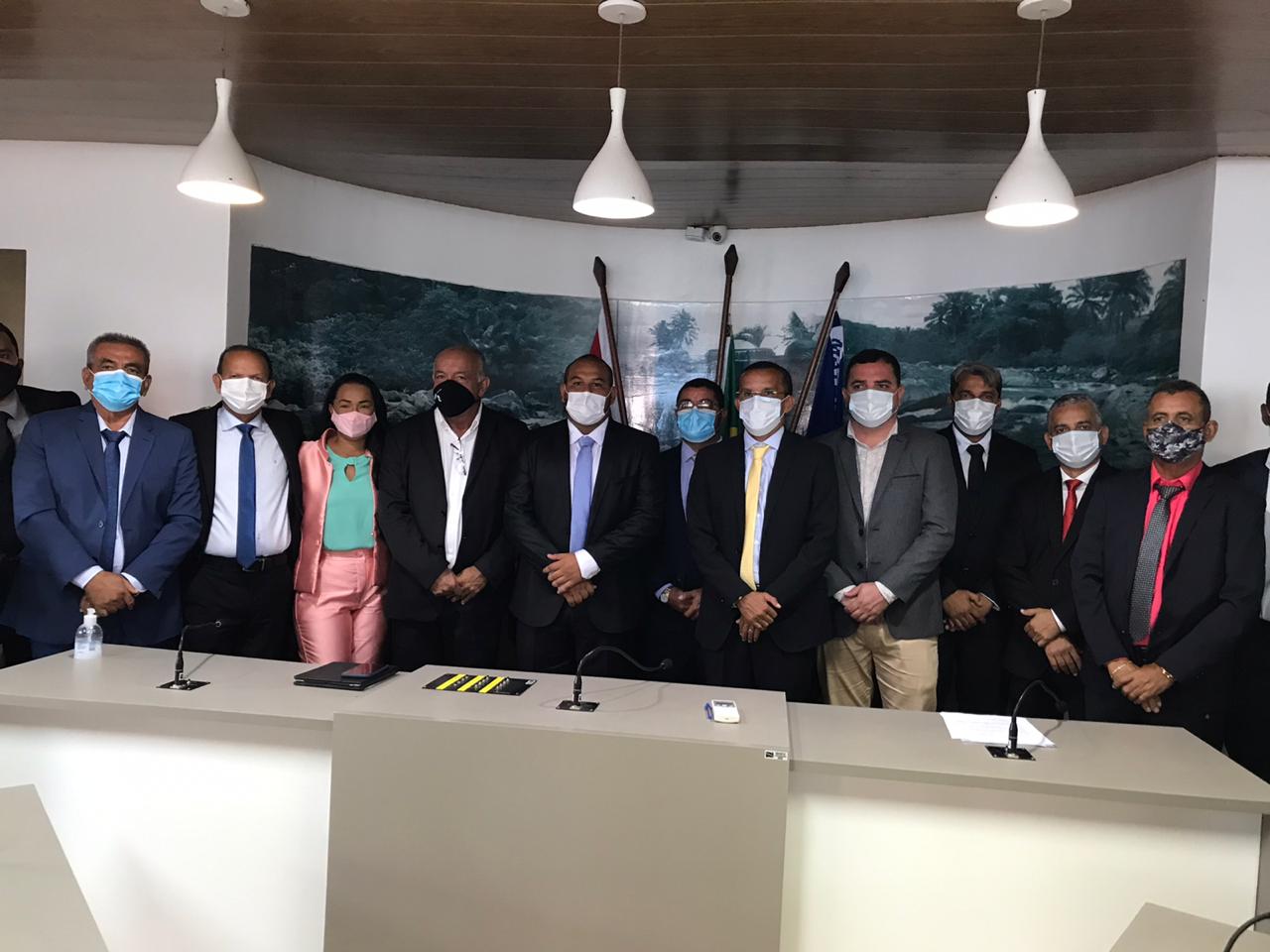 Vereadores e prefeito são empossados em Matriz de Camaragibe