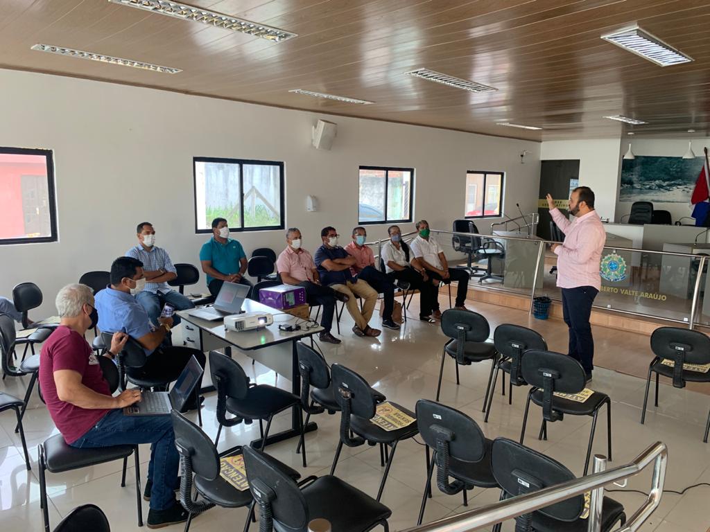 Vereadores participam de Audiência Pública de prestação de contas da Saúde