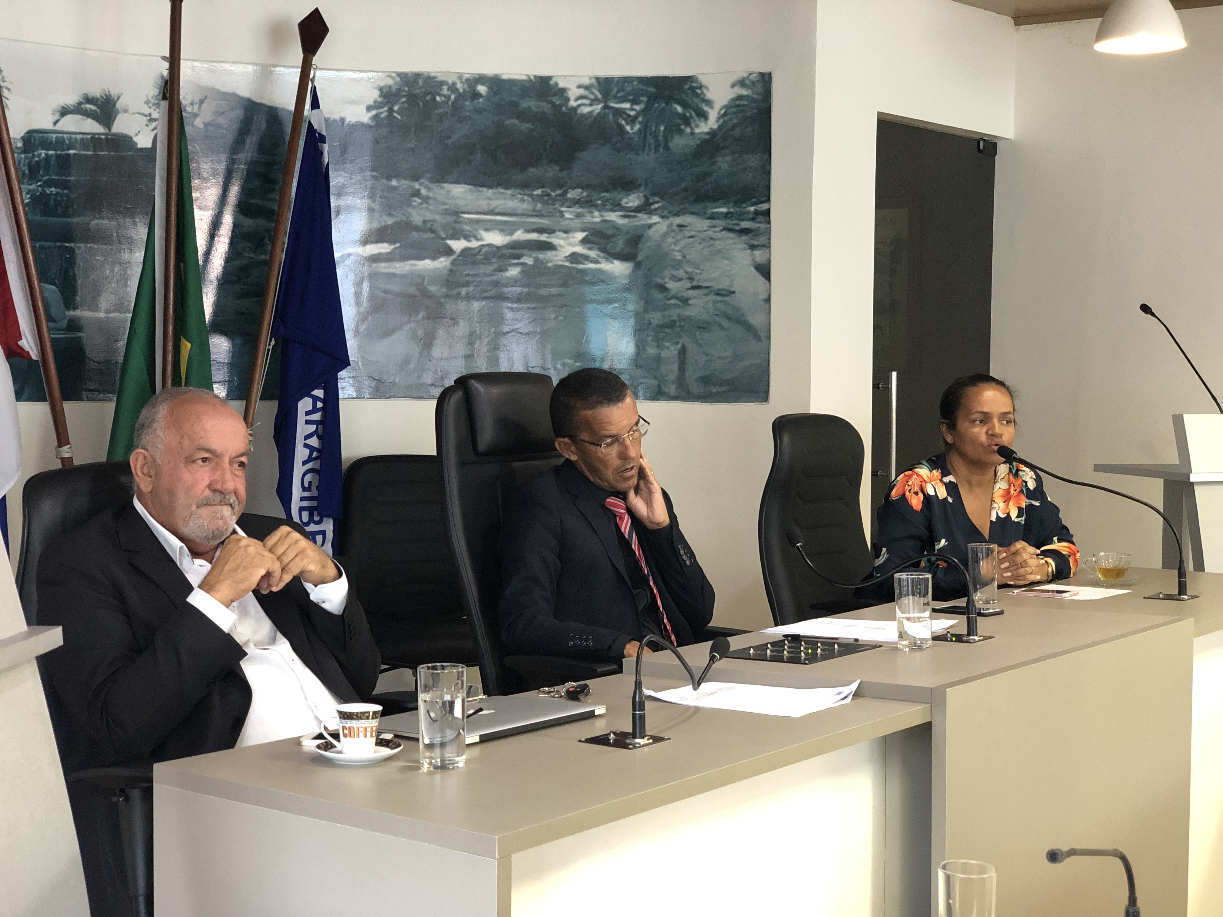 Vereadores solicitam presença do secretário de infraestrutura para tratar sobre coleta de lixo